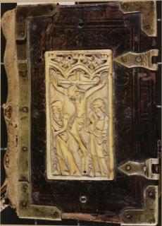 Panel, 1 register, 1 full and 2 half arches across (plaquette; frise d'arcatures); reused as part of the binding of a book (Front)