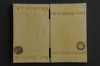 Diptych, 1 register, 1 arch across (plaquettes) (Back)