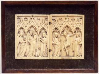 Diptych, 1 register, 3 arches across (frise d'arcatures; plaquettes) (Front)