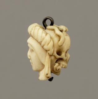 Rosary bead, 2 faces (Side)