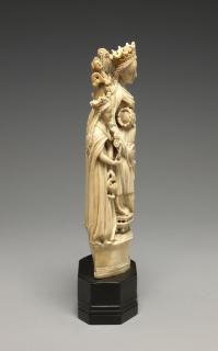 Statuette (Side)