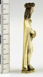 Statuette (Side)