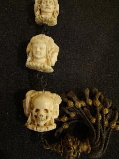 Rosary, 10 beads, 4 faces (chapelet) (Detail)