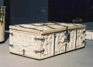 Casket with arches (coffret; frise d'arcatures); known as Casket of Saint Ursula (End, left)