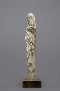 Statuette (Side)