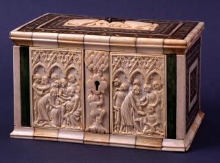 Writing tablets, 1 register, 3 arches across, reused in a casket (coffret; frise d'arcatures; plaquettes; tablettes à écrire) (Front)