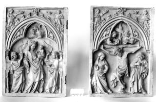 Diptych, 1 register, 1 arch across (plaquettes; colonnettes) (CAST, front)