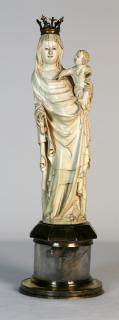 Statuette (Front)