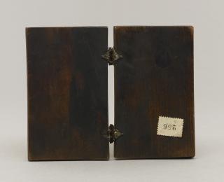 Diptych, 1 register, 1 arch across (plaquettes) (Back)