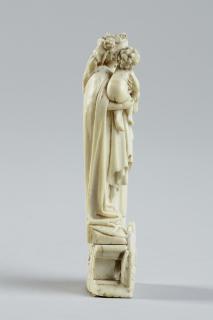 Statuette (Side)