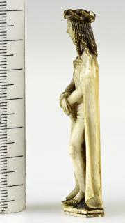 Statuette (Side)