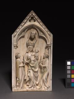 Gabled centre panel (fragment of a triptych or polyptych), bands of rosettes (décor de roses; colonnettes) (Front)