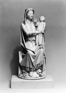 Statuette (Front)