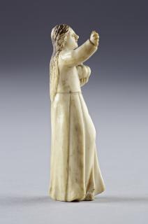 Statuette (Side)