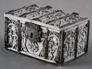 Casket (coffret) (Front)