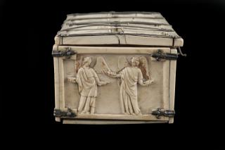 Casket, with arches (coffret; frise d'arcatures) (End, left)