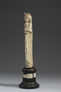 Statuette (Side, left)