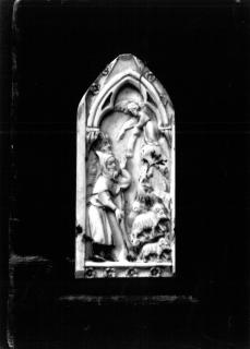 Gabled panel (fragment of a polyptych; tabernacle), 1 register, 1 arch across, with band of rosettes (décor de roses) (Front)