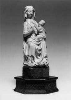 Statuette (Front)