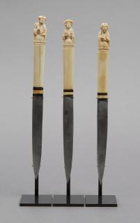 Knife handles (13)