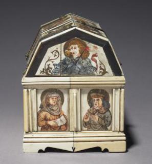 Painted box with pitched lid (boîte)