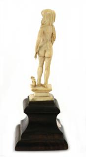 Statuette (Back)