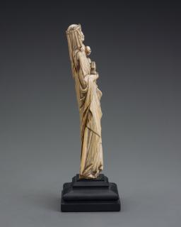 Statuette (Side)