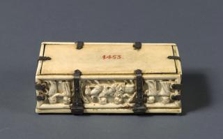 Casket (coffret) (Bottom)