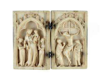 Diptych, 1 register, 1 arch across (plaquettes; colonnettes) (Front)