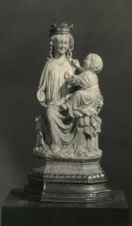 Statuette (Front)