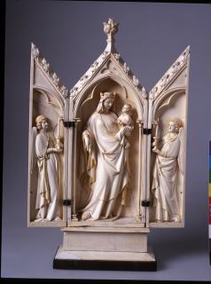 Gabled triptych (tabernacle; colonnettes) (Front)