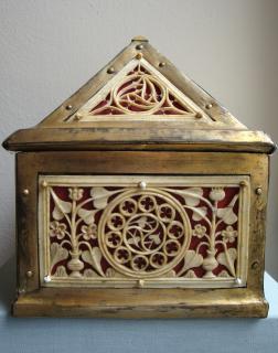 Casket with openwork panels (coffret; plaques ajourées) (End)