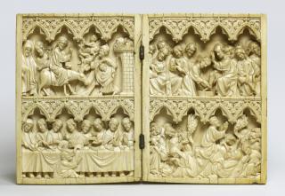 Diptych, 2 registers, 4 arches across (frise d'arcatures) (Front)