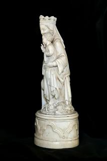 Statuette (Side)