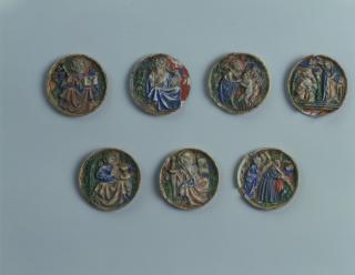 7 openwork roundels or medallions (médaillons ajourés) (Front)