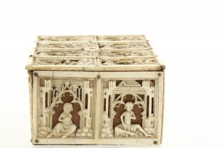 Openwork casket with arches (coffret ajouré; frise d'arcatures) (End, left)