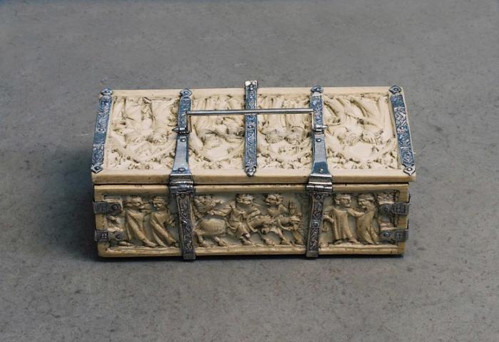 Casket with arches (coffret; frise d'arcatures) (Body, back; lid)