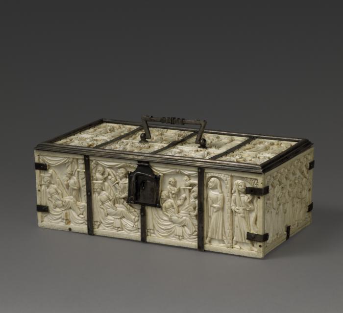 Casket, with arches, quatrefoils, rosettes (coffret; frise d'arcatures; quatre-feuilles) (Body, front)