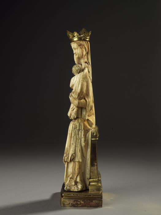 Statuette (Side)