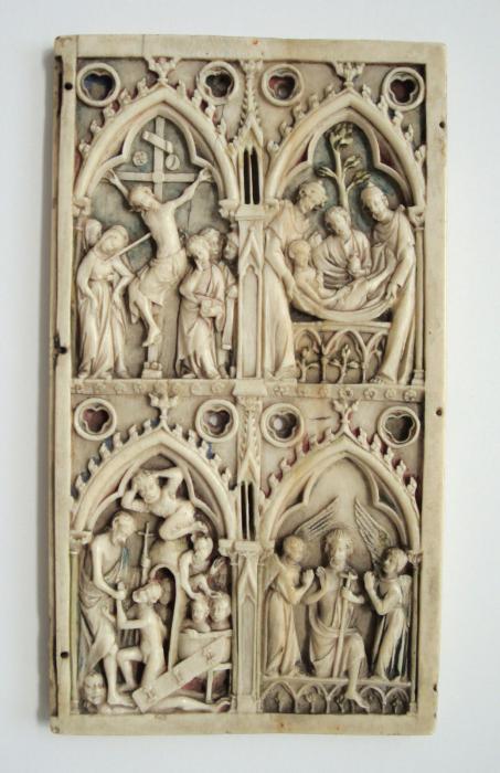 Wing, right (fragment of a diptych), 2 registers, 2 arches across, bands of rosettes (colonnettes; frise d'arcatures; décor de roses) (Front)