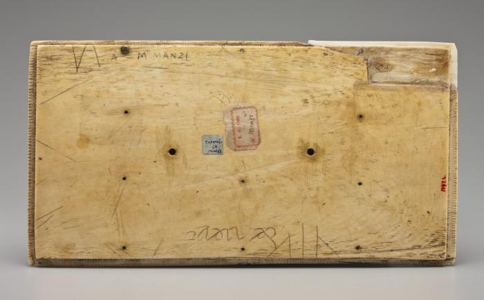 Lid (fragment of a casket), 1 register (coffret) (Back)