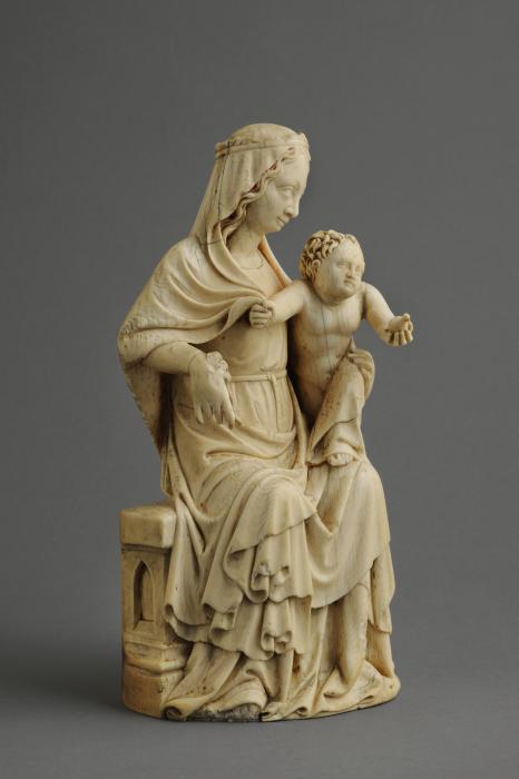 Statuette (Side)