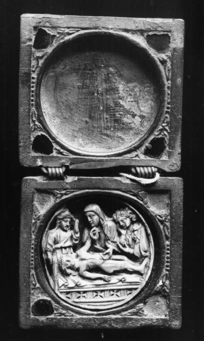 Diptych, with openwork medallions (médaillon ajouré) (Front)