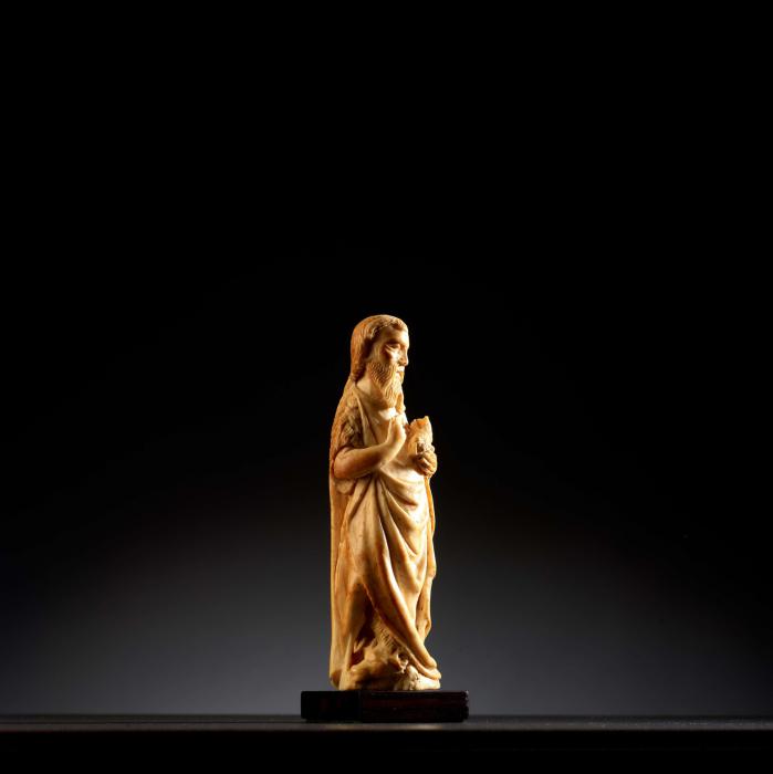 Statuette (Side)