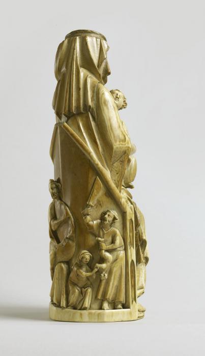 Statuette (Back)