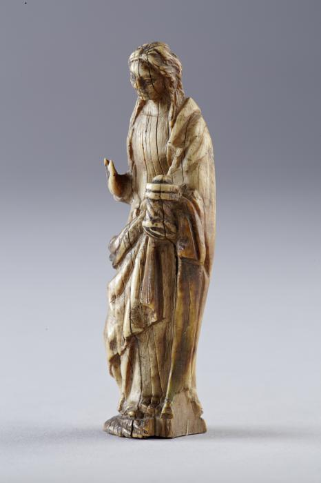 Statuette (Side)