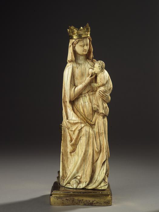 Statuette (Front)