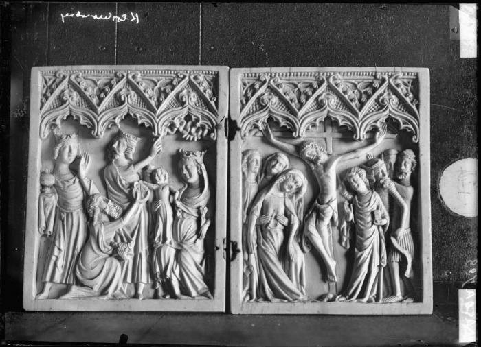 Diptych, 1 register, 3 ogee arches across (plaquettes; frise d'arcatures) (Front)