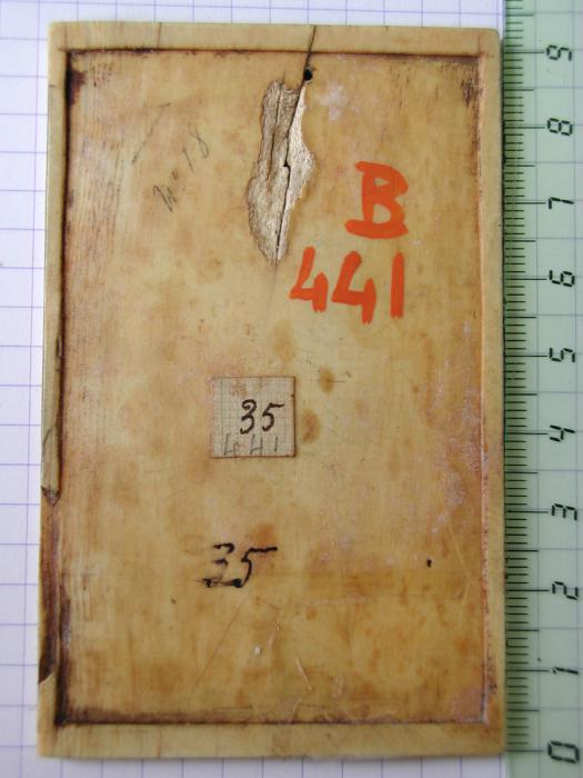 Writing tablet), 1 register, 3 arches across (frise d'arcatures; plaquettes) (Back)