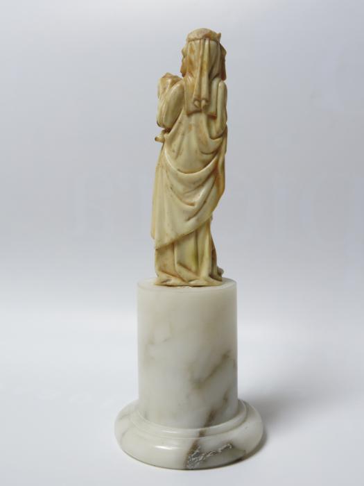 Statuette (Back)